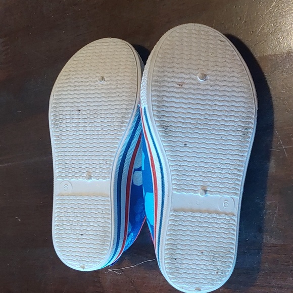 Paw Patrol Velcro Shoes size 6 - Picture 9 of 9